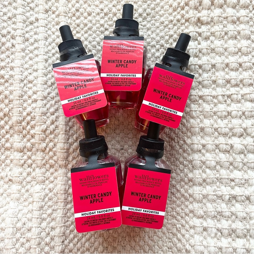 NWT 5 x BATH & BODY WORKS Winter Candy Apple Wallflower Refills